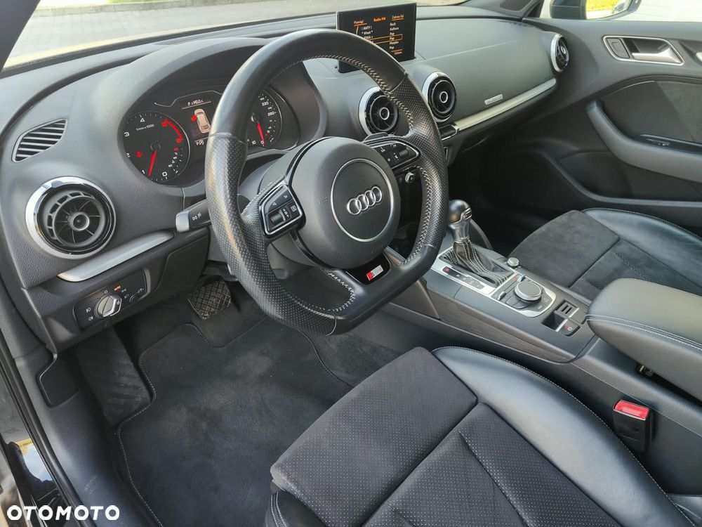 Audi A3 Sportback 2.0 TDI (clean diesel) quattro S tronic S line Sportpaket - 16