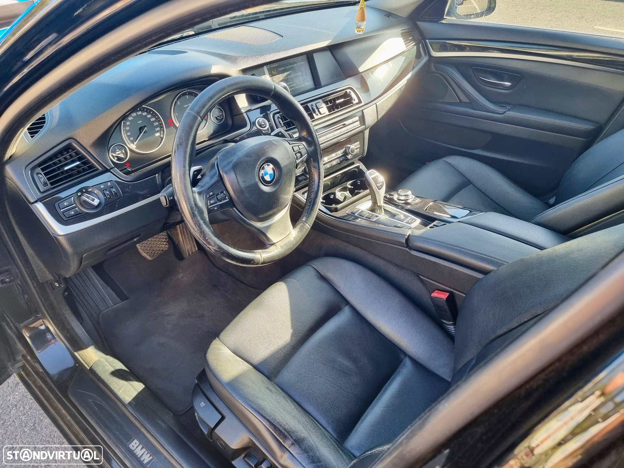 BMW 520 d Exclusive Auto 123g - 9