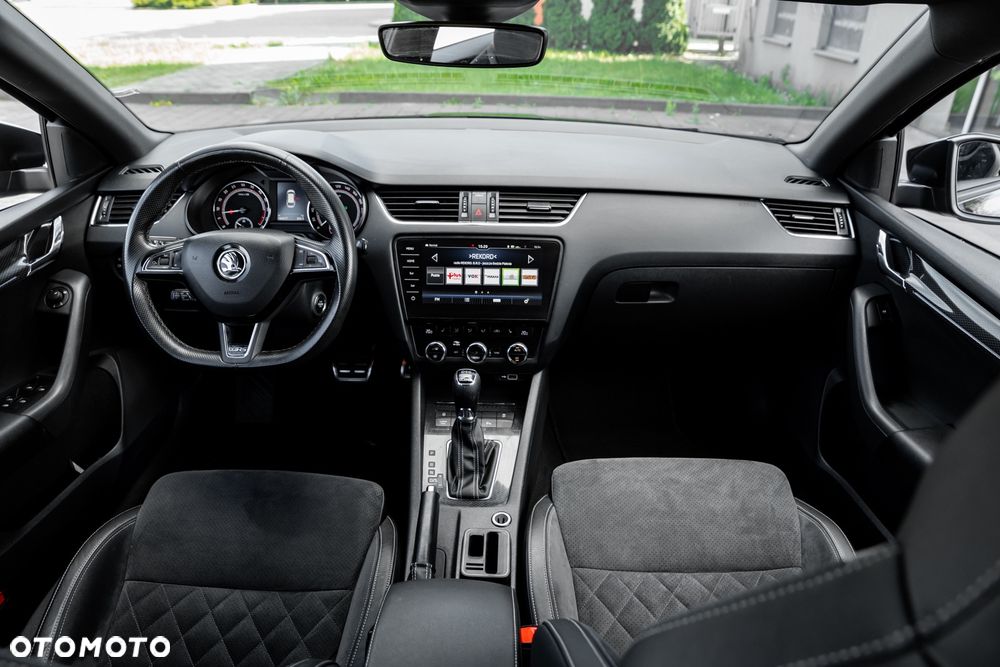 Skoda Octavia 2.0 TDI 4x4 DSG RS - 25