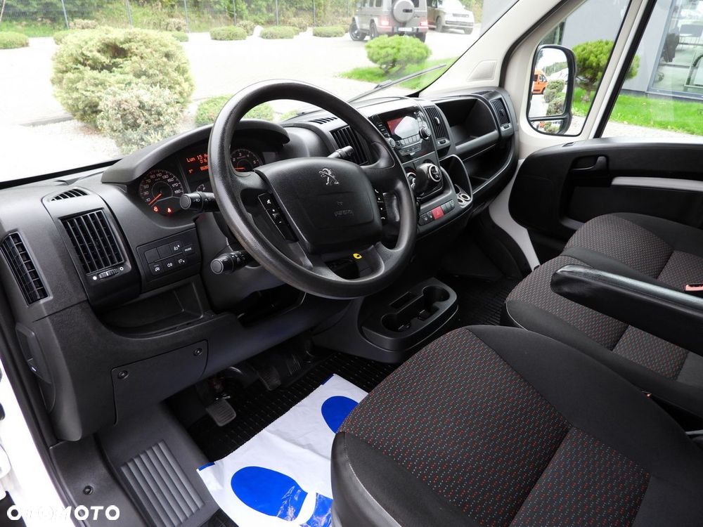 Peugeot BOXER SKRZYNIA PODWÓJNA KABINA DOKA 7 MIEJSC TEMPOMAT KLIMATYZACJA  140KM - 4