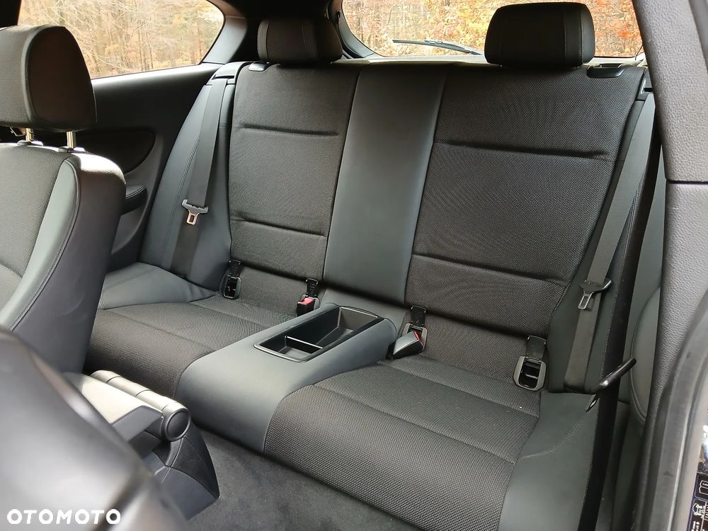 BMW Seria 1 120i Edition Sport - 26