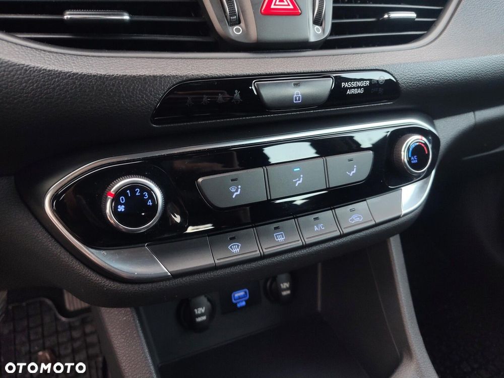 Hyundai i30 - 19