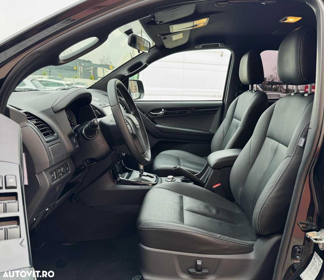 Isuzu D-MAX Double Cab - 16