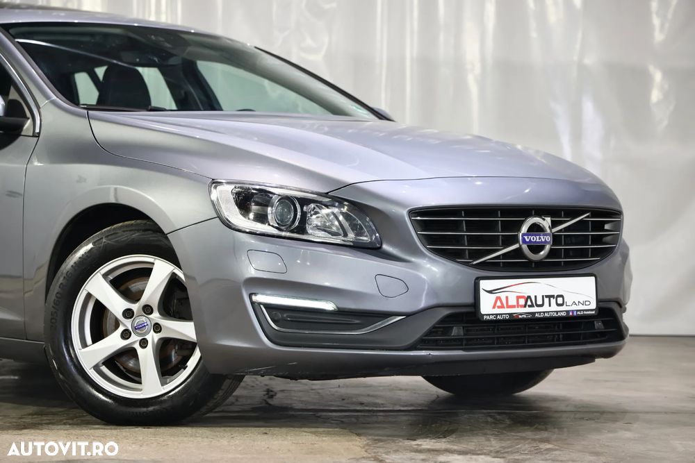 Volvo V60 D2 Basic - 19