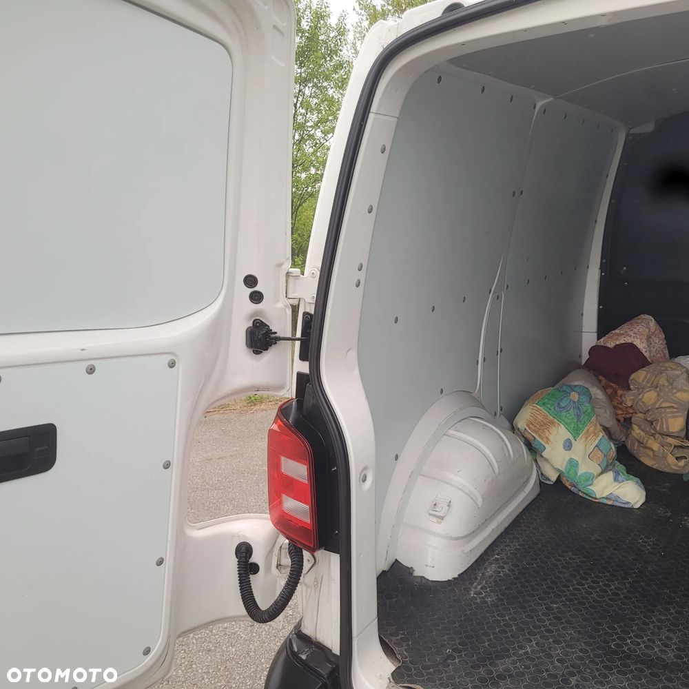 Volkswagen Transporter - 12