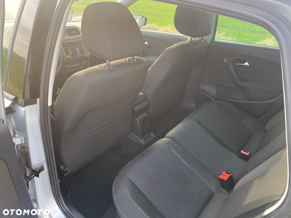 Volkswagen Polo - 13