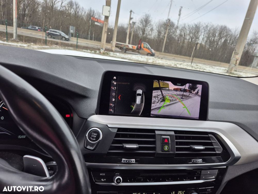 BMW X3 xDrive20d AT xLine - 12