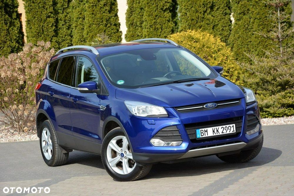 Ford Kuga 1.5 EcoBoost 2x4 Titanium - 2