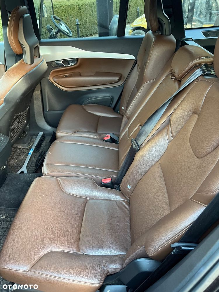 Volvo XC 90 D5 SCR AWD Momentum - 8