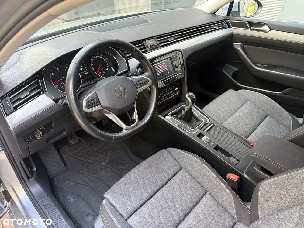 Volkswagen Passat Variant 2.0 TDI EVO Business - 10