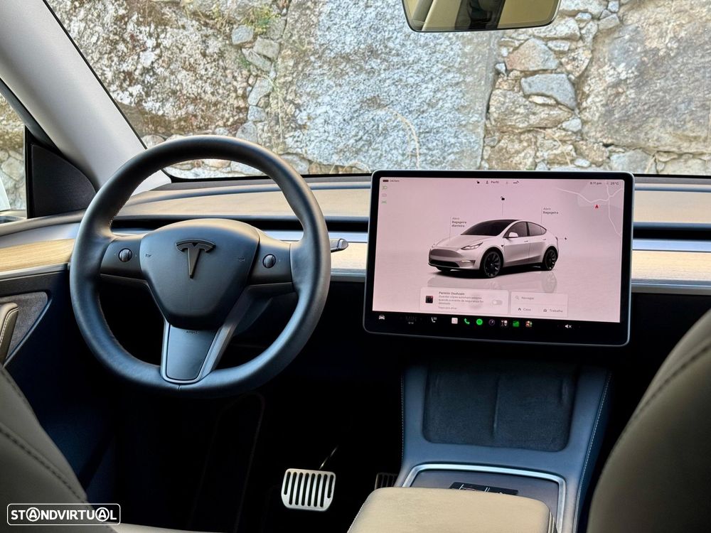 Tesla Model Y Standard - 31