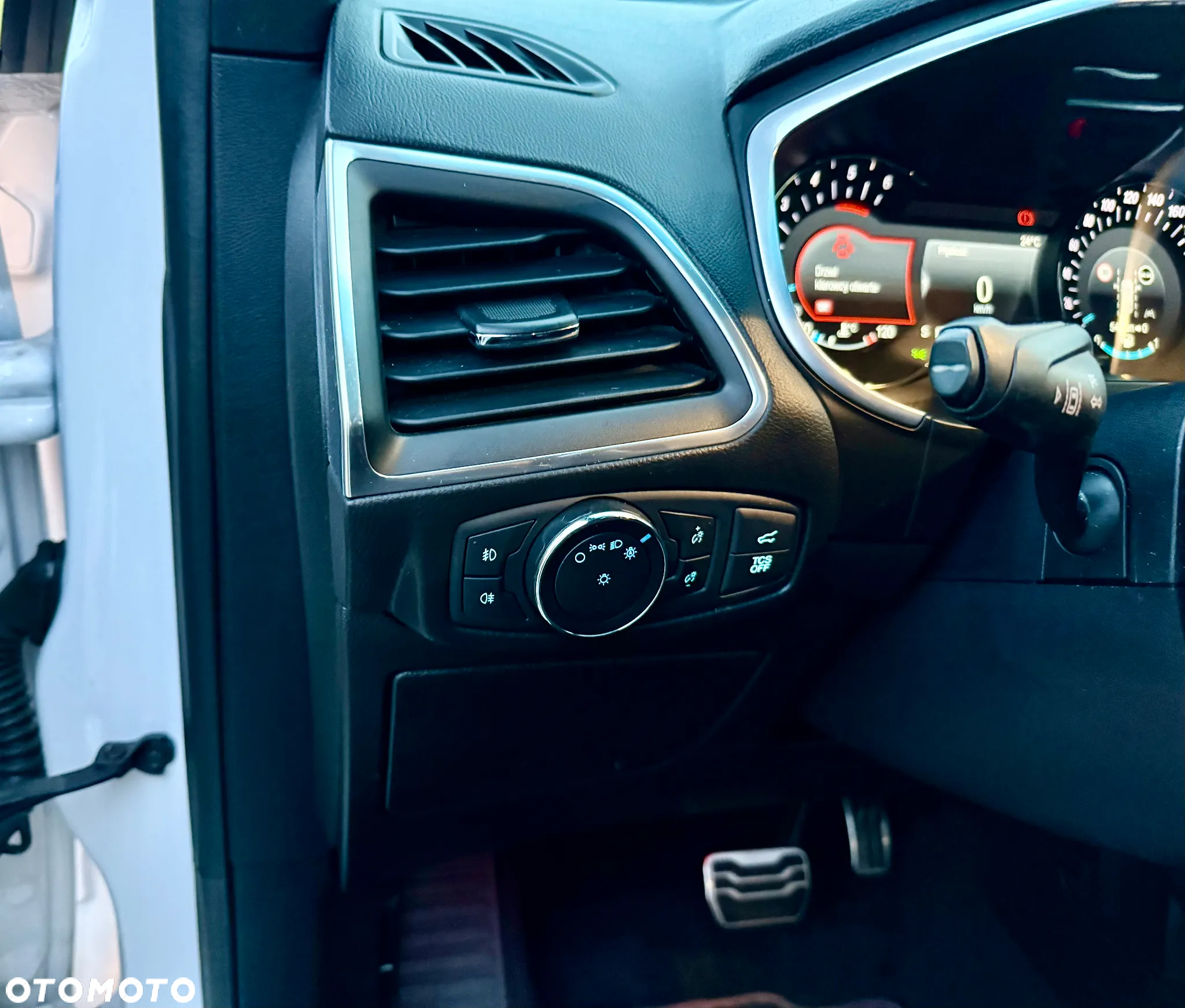 Ford Edge 2.0 EcoBlue Twin-Turbo 4WD ST-Line - 25