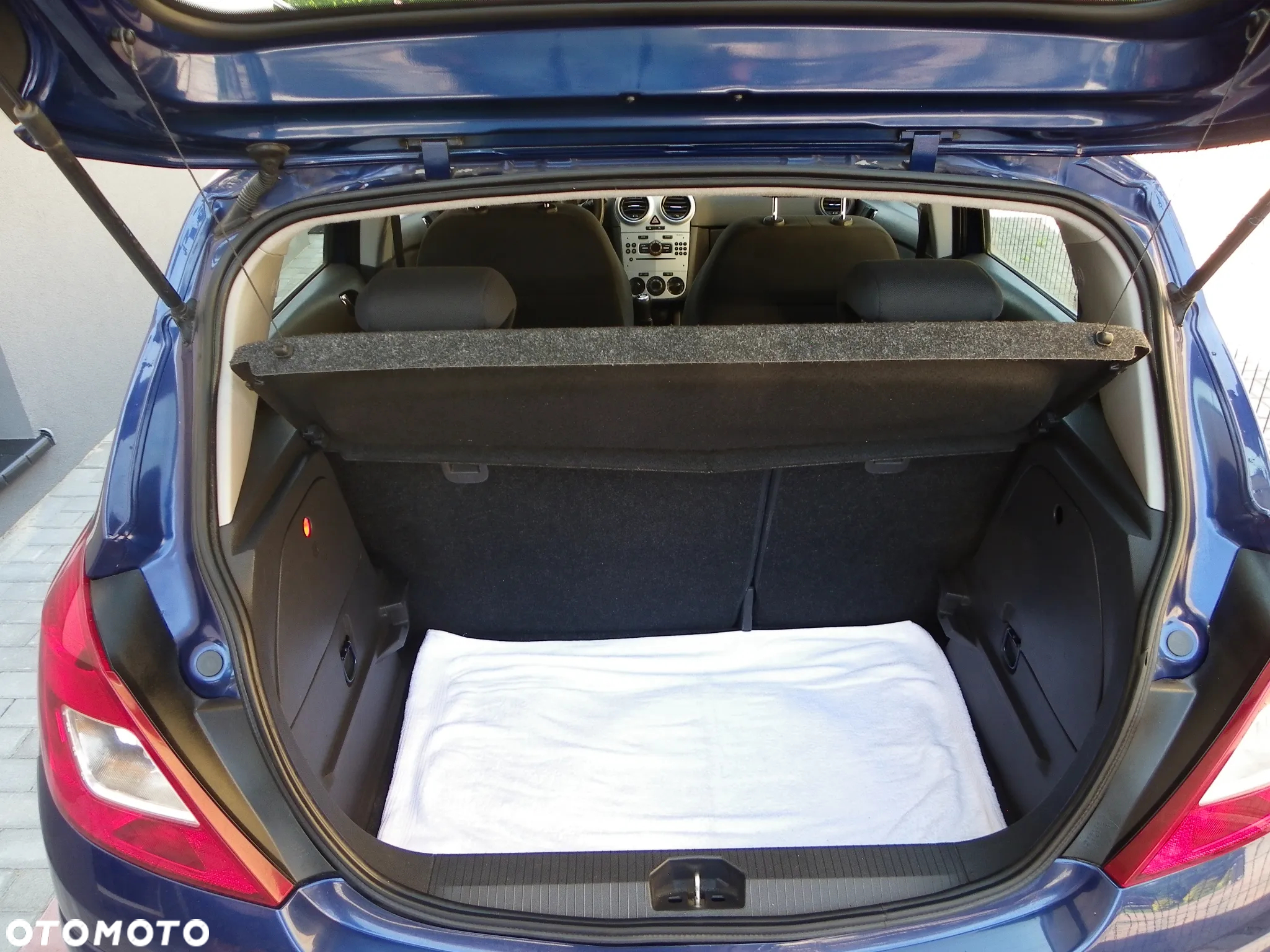 Opel Corsa 1.2 16V - 5