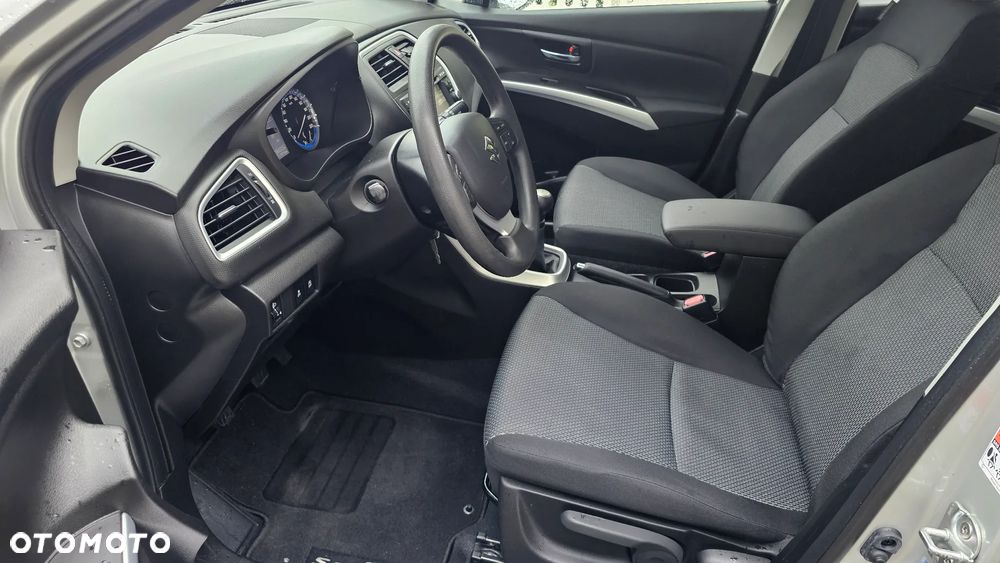 Suzuki SX4 S-Cross 1.6 VVT 4x2 Comfort - 17