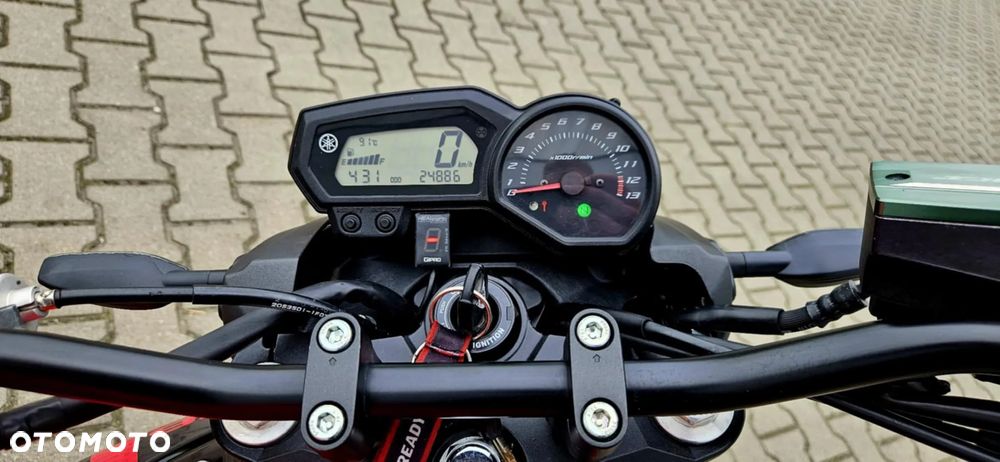 Yamaha XJ - 6