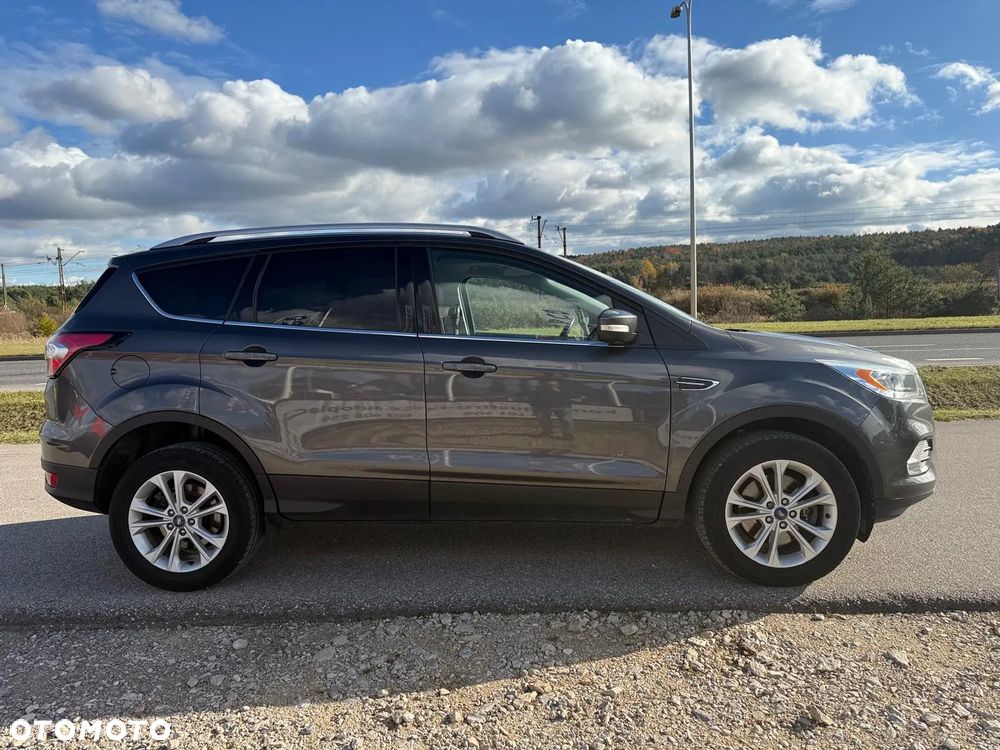 Ford Kuga 2.0 TDCi 4WD Titanium - 24