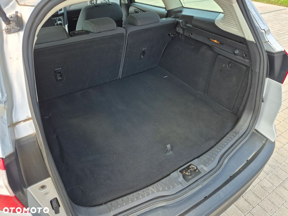 Ford Focus 1.6 TDCi Ambiente - 26