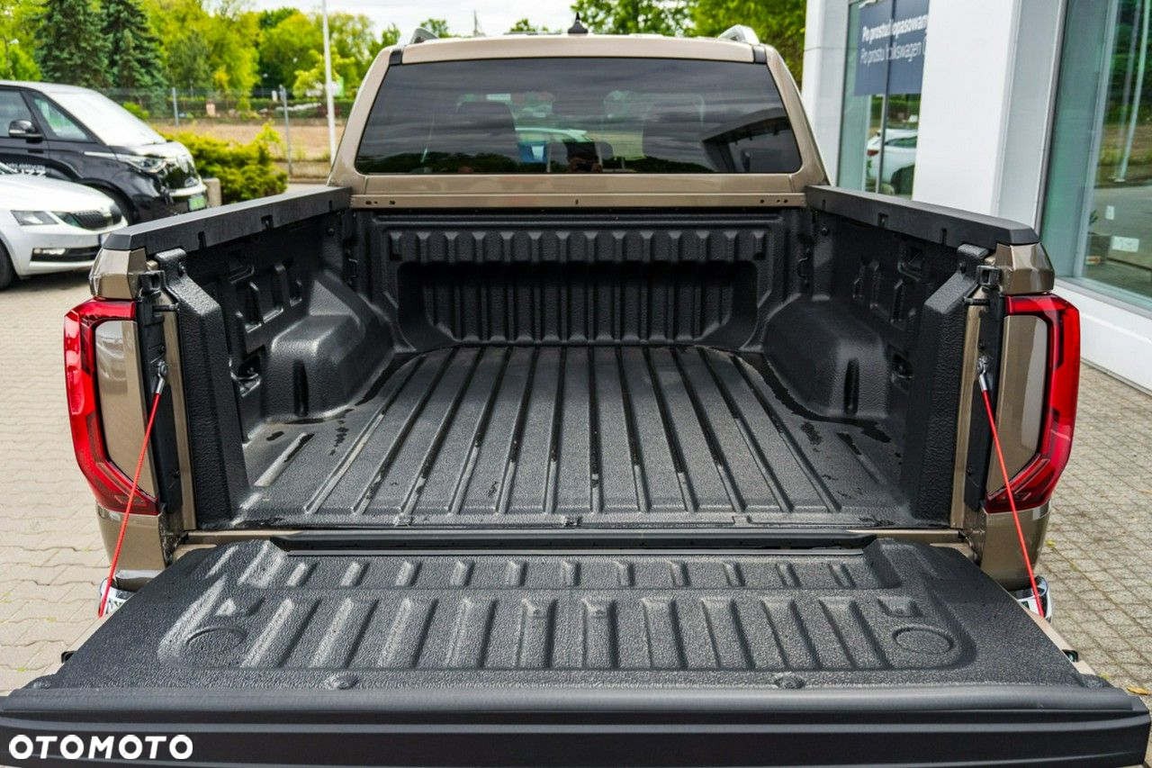 Volkswagen Amarok - 9