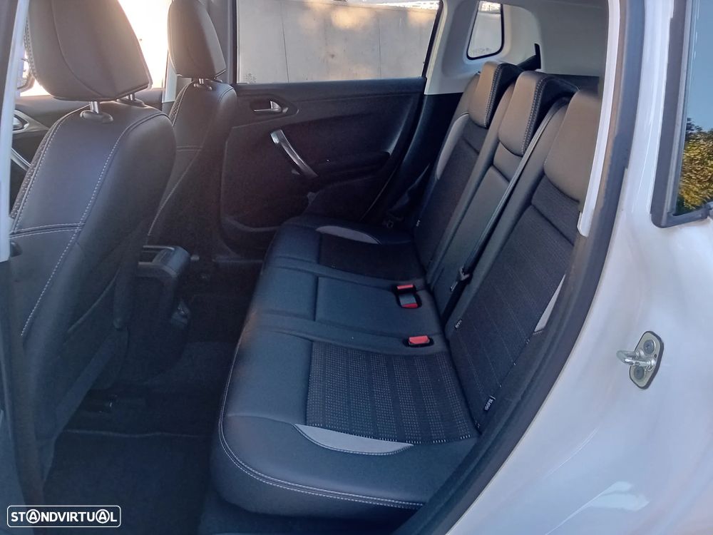 Peugeot 2008 1.2 PureTech Allure - 10