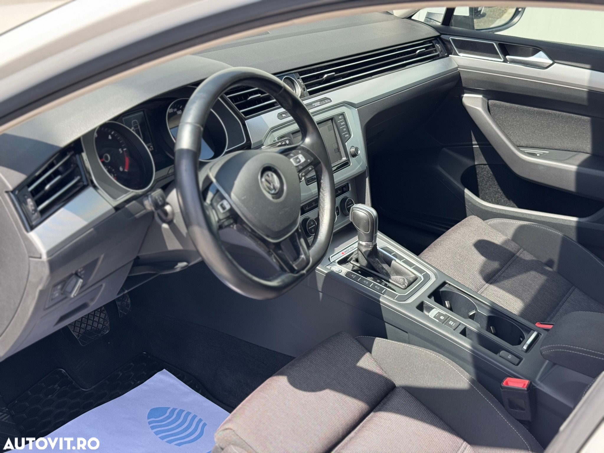 Volkswagen Passat Variant 2.0 BiTDI 4Mot DSG Highline - 4