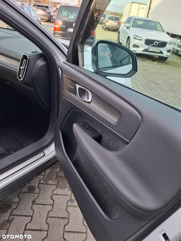 Volvo XC 40 T5 AWD R-Design - 13