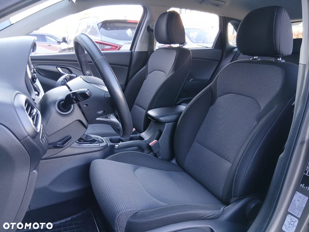 Hyundai i30 1.0 T-GDI GPF Classic + - 13