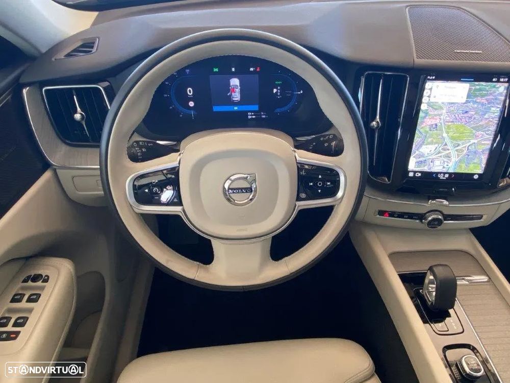 Volvo XC 60 2.0 T6 PHEV Plus Bright AWD - 9