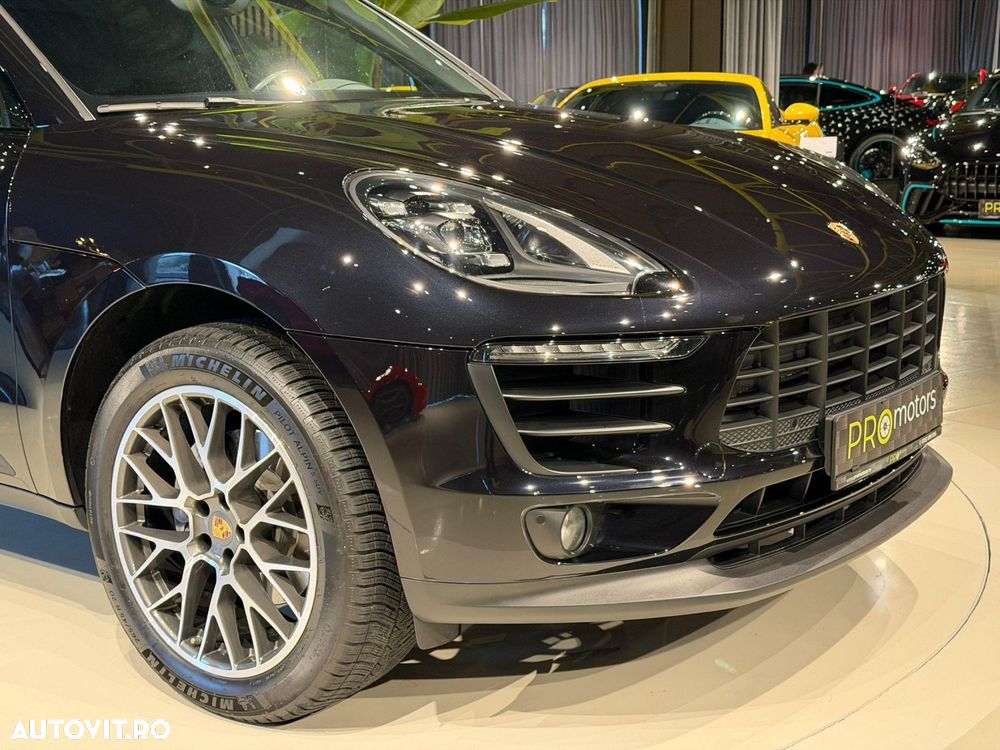 Porsche Macan Standard - 36