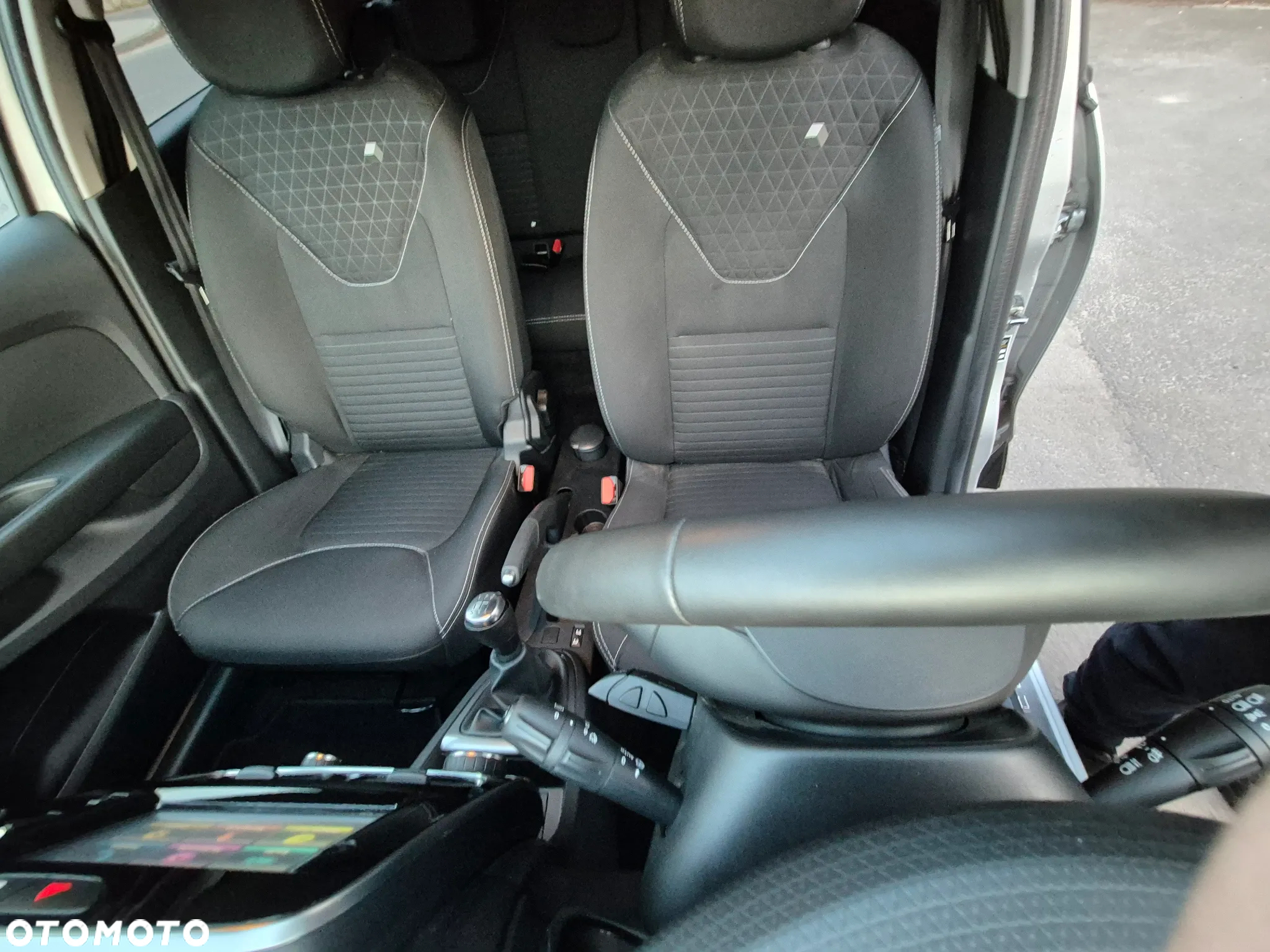 Renault Clio Grandtour (Energy) TCe 90 Start & Stop LIMITED - 24