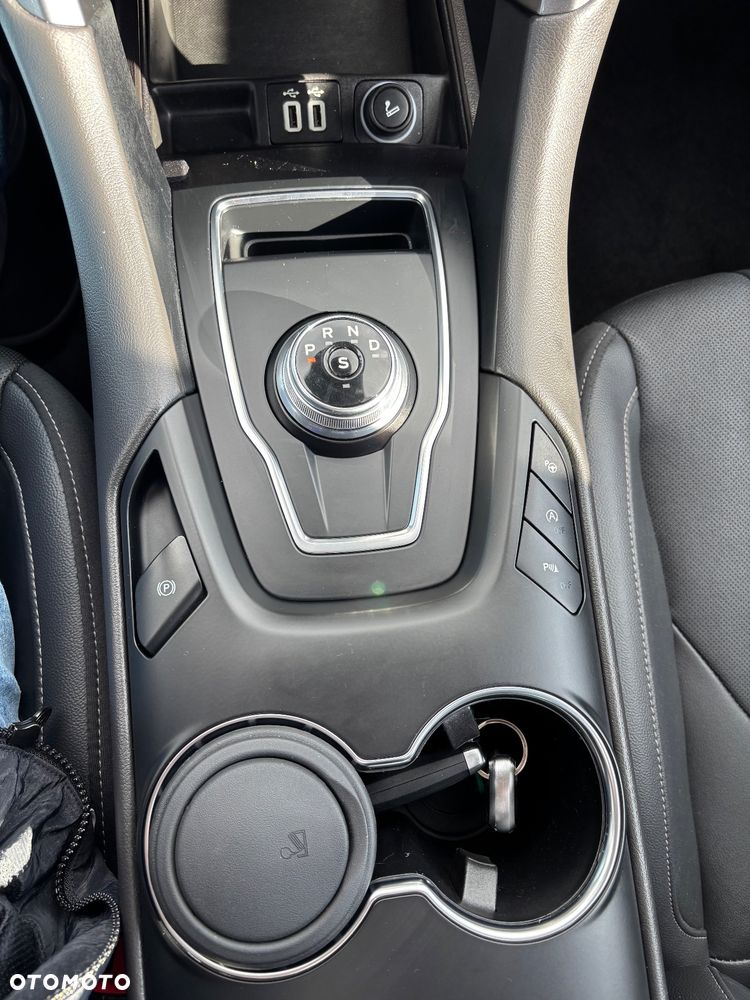 Ford Mondeo 2.0 EcoBlue Titanium - 22