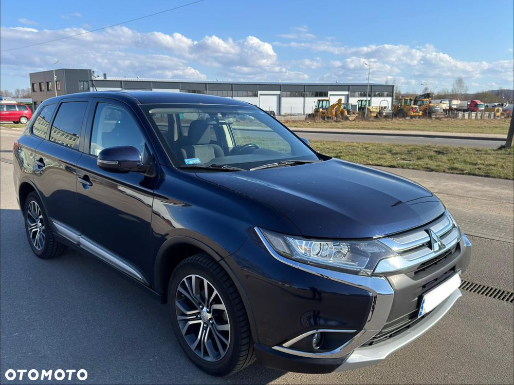 Mitsubishi Outlander - 3