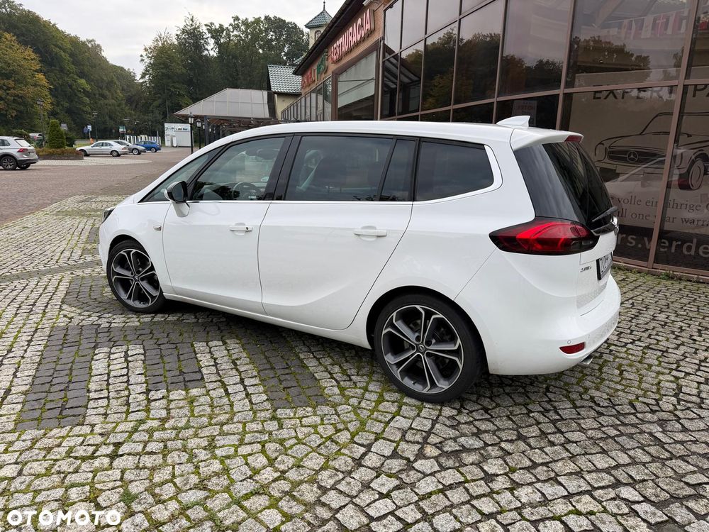 Opel Zafira - 14
