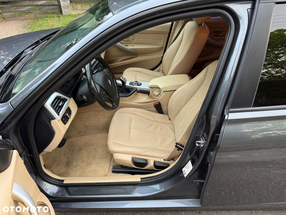 BMW Seria 3 320d DPF Edition Lifestyle - 7