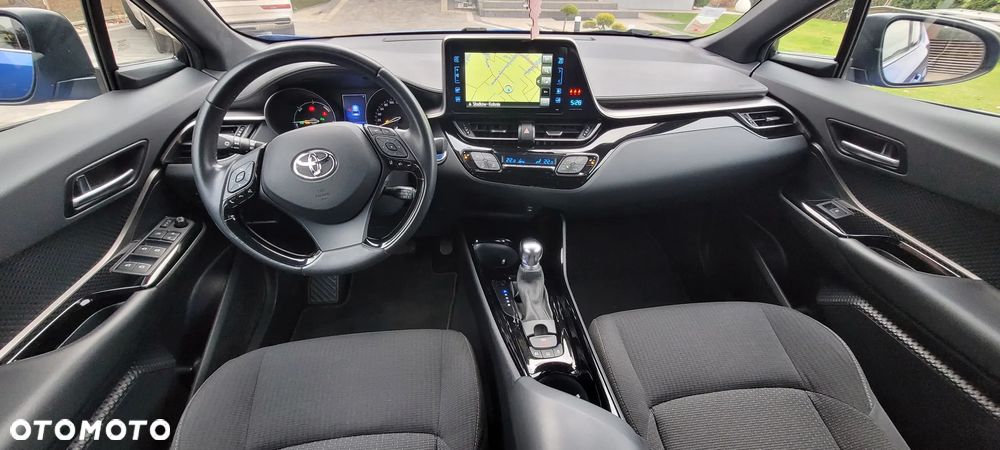 Toyota C-HR Style Selection - 11