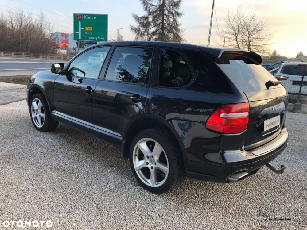 Porsche Cayenne - 15