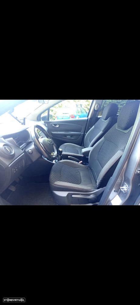 Renault Captur 1.5 dCi Exclusive - 18