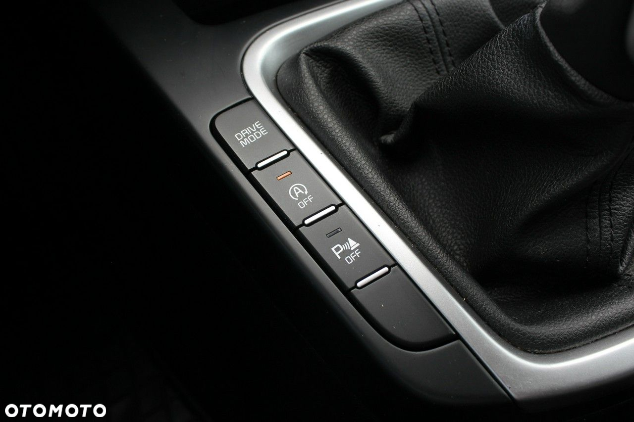 Kia Ceed - 21