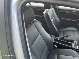 BMW 320 d Sport - 18