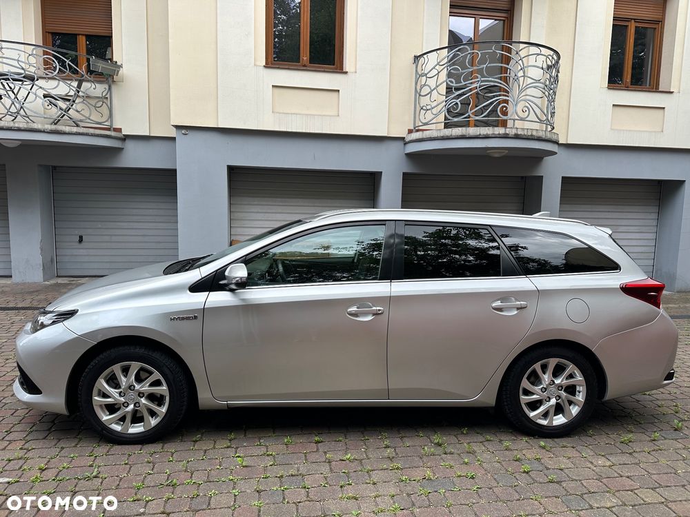 Toyota Auris - 4