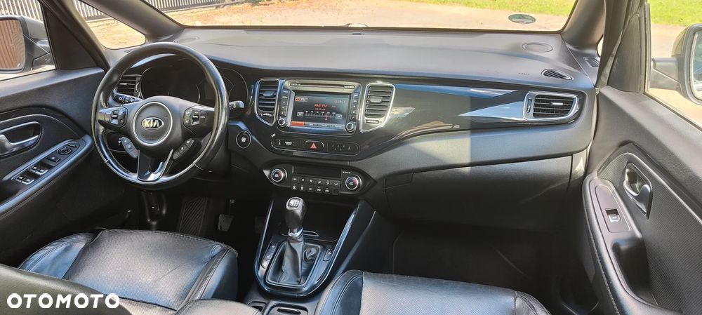 Kia Carens 1.7 CRDi XL 7os - 19
