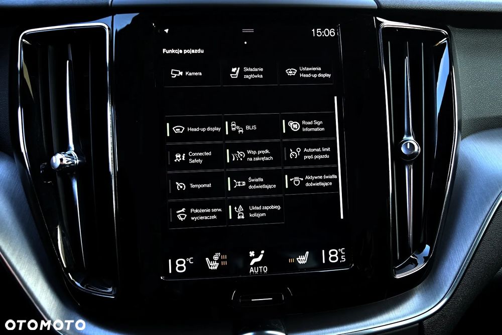 Volvo XC 60 D4 Momentum Pro - 28