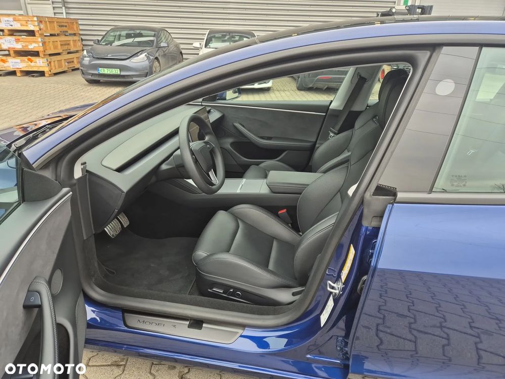 Tesla Model 3 Performance AWD - 11