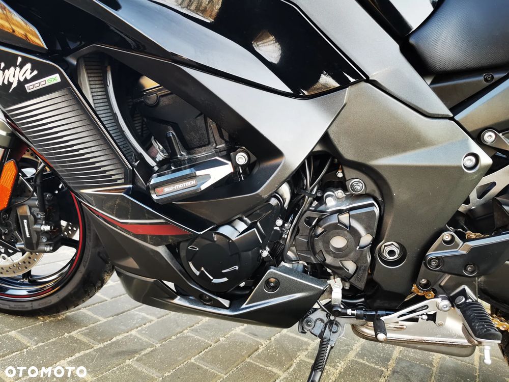 Kawasaki Ninja 1000 SX - 22