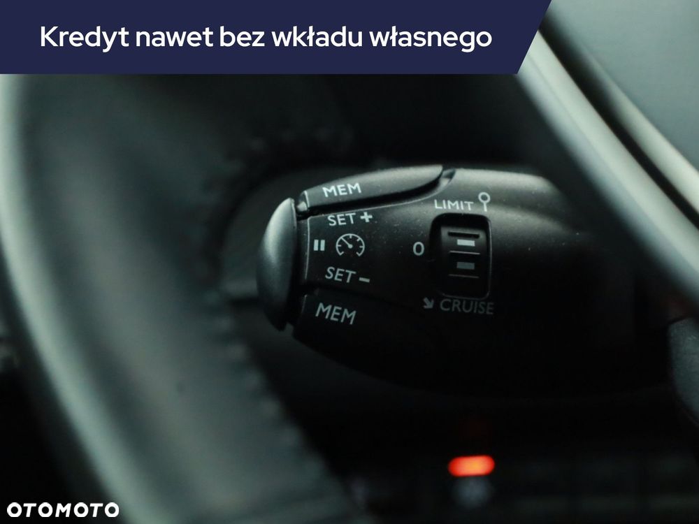 Peugeot 208 - 15