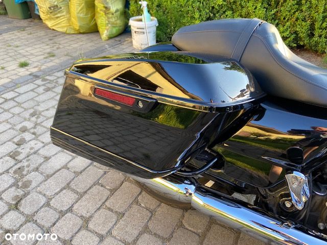 Harley-Davidson Touring Road Glide - 34