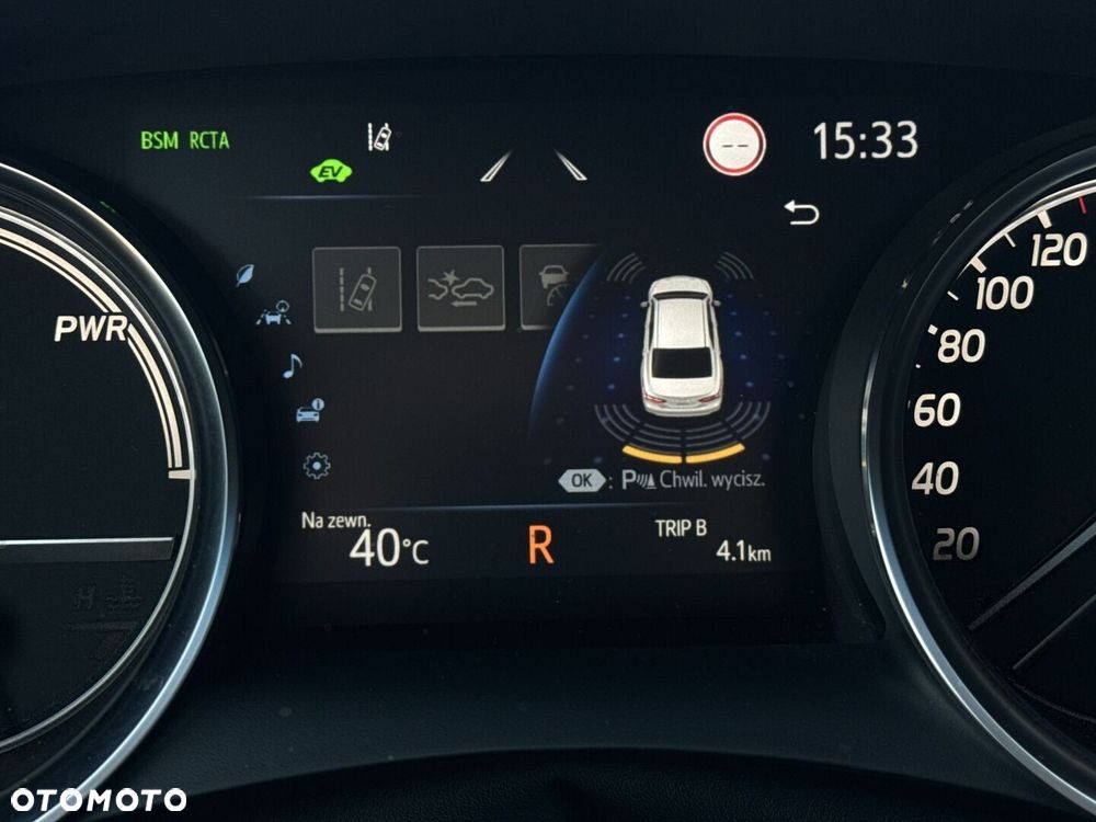 Toyota Camry 2.5 Hybrid Executive CVT - 25