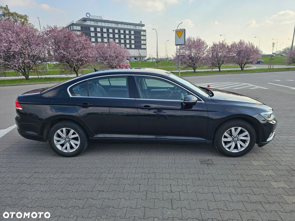 Volkswagen Passat - 6