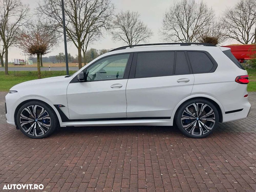 BMW X7 M60i xDrive AT MHEV - 32
