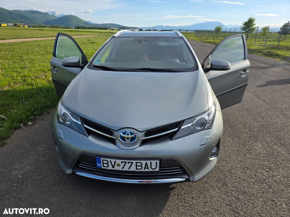 Toyota Auris - 1