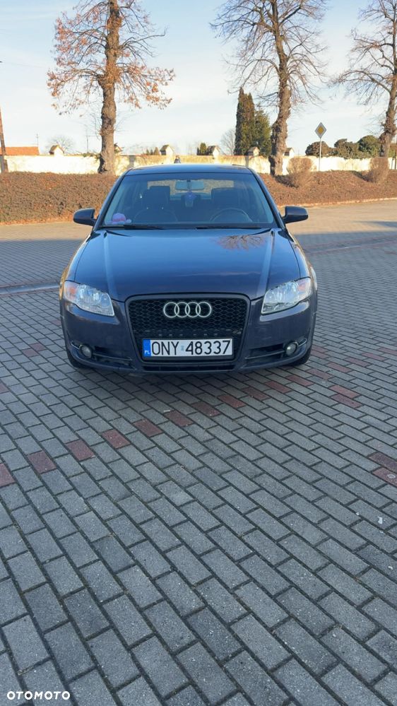 Audi A4 Limousine 2.0T FSI - 4